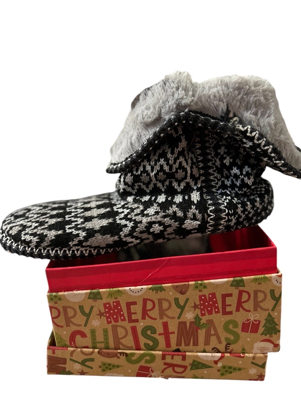 dearfoams Black and White Knit  Slipper Boots